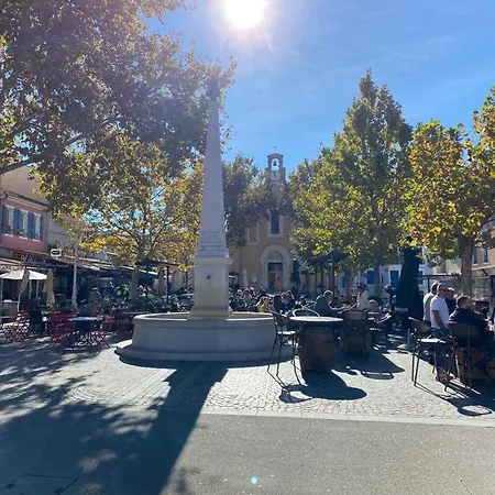 Maison Toute Rénovée - Jardin - Plages à 1km Сasa de vacaciones Le Pradet